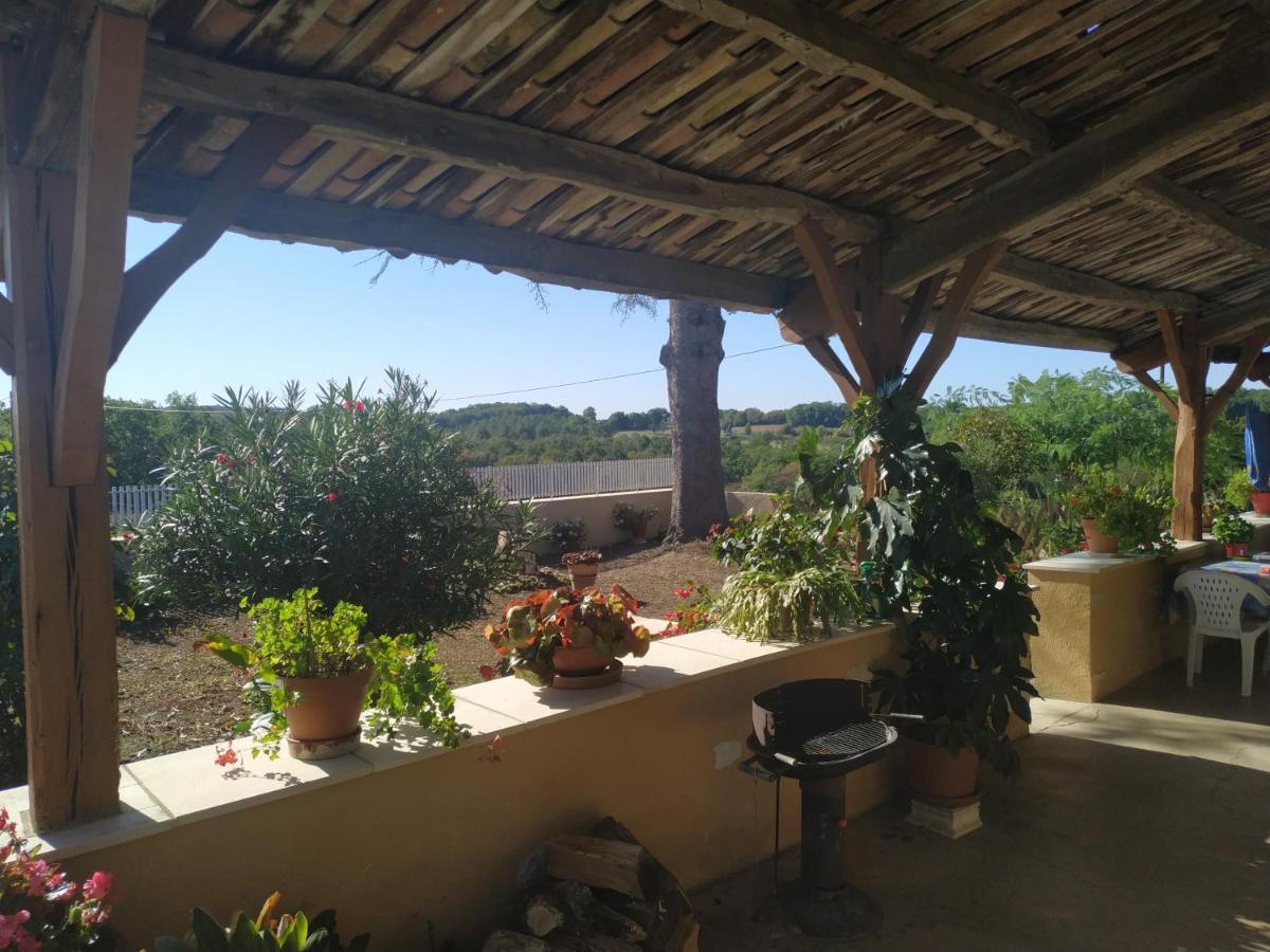 Gites De La Vaysse Vergt-de-Biron Exterior foto